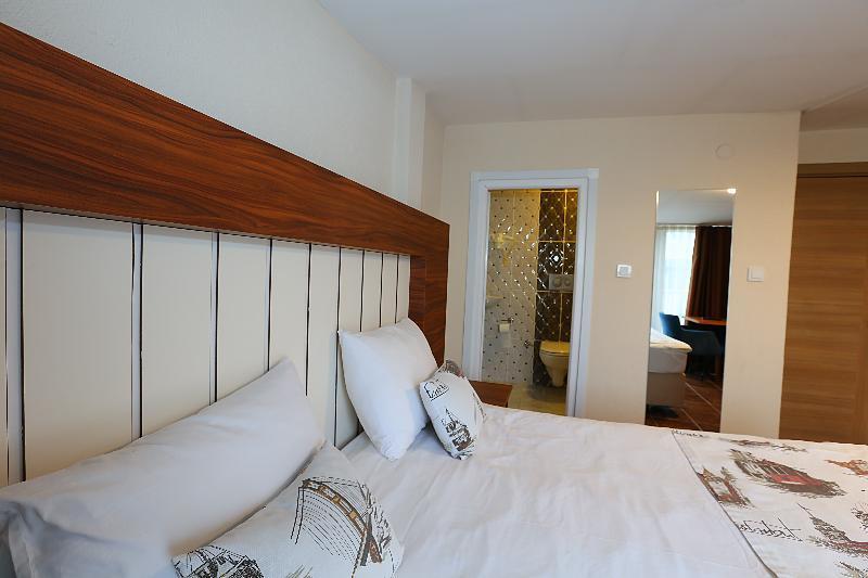 Pera Sultan Suit Istanbul Exterior photo